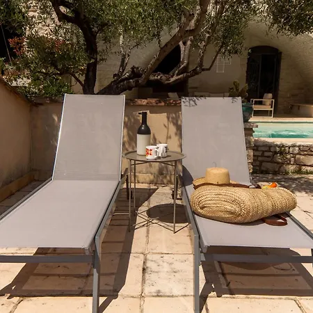 L'ostal Bestort Apartment *
